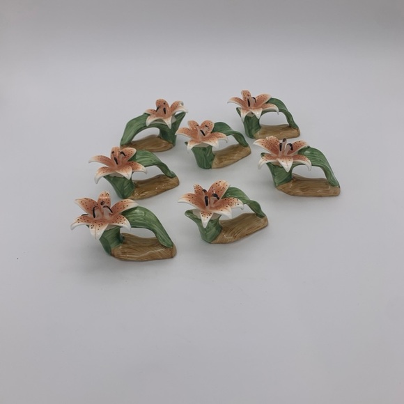 Set Of 7 1986 Vintage Pia Tiger Lilies Peach Bone China Napkin Ring Holders - Picture 2 of 8